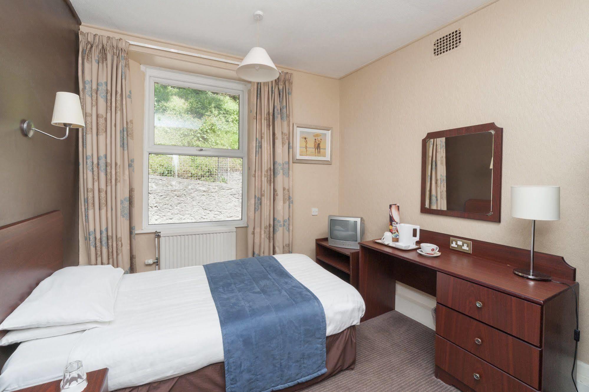 Hotel The Caledonian Torbay 3*