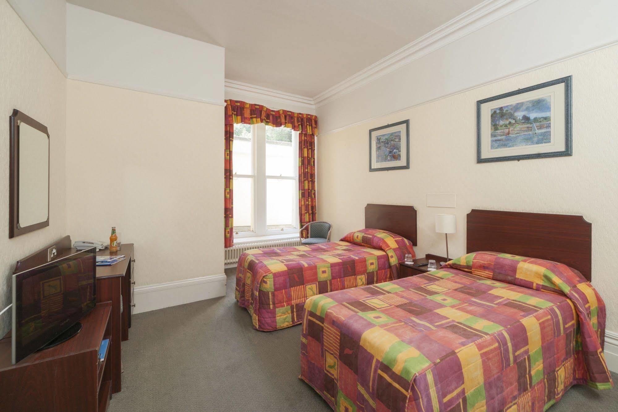 Hotel The Caledonian Torbay 3*